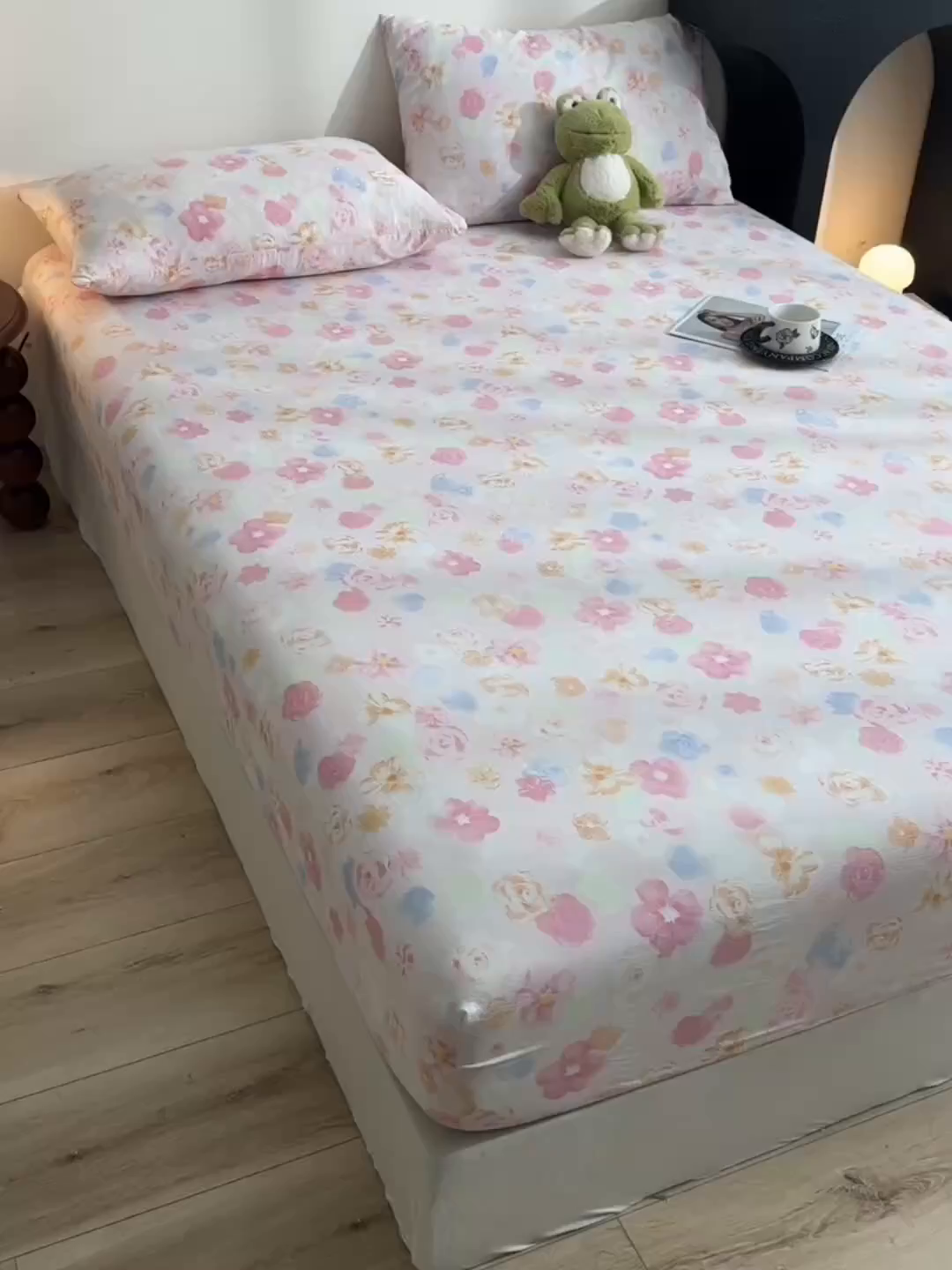 91家纺网 家纺一手货源 找家纺 叠派家纺 2025新款A类双层纱提花单品床笠系列 雾都玫瑰