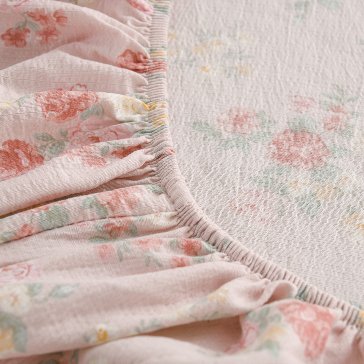 91家纺网 家纺一手货源 找家纺 叠派家纺 2025新款A类双层纱提花单品床笠系列 云水谣