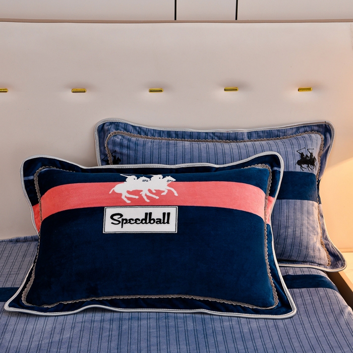 91家纺网 家纺一手货源 找家纺 2025新款加厚直播爆款牛奶绒被套金貂法莱绒单品被套比萨之约