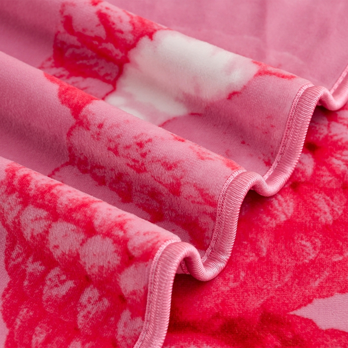 91家纺网 家纺一手货源 找家纺 2025新款加厚直播爆款牛奶绒被套金貂法莱绒单品被套草莓熊