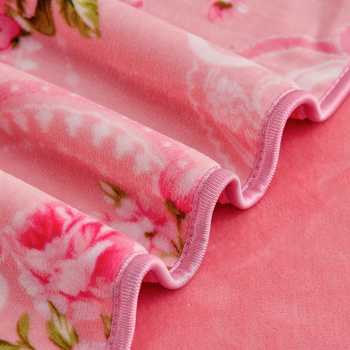 91家纺网 家纺一手货源 找家纺 2025新款加厚直播爆款牛奶绒被套金貂法莱绒单品被套红粉佳人