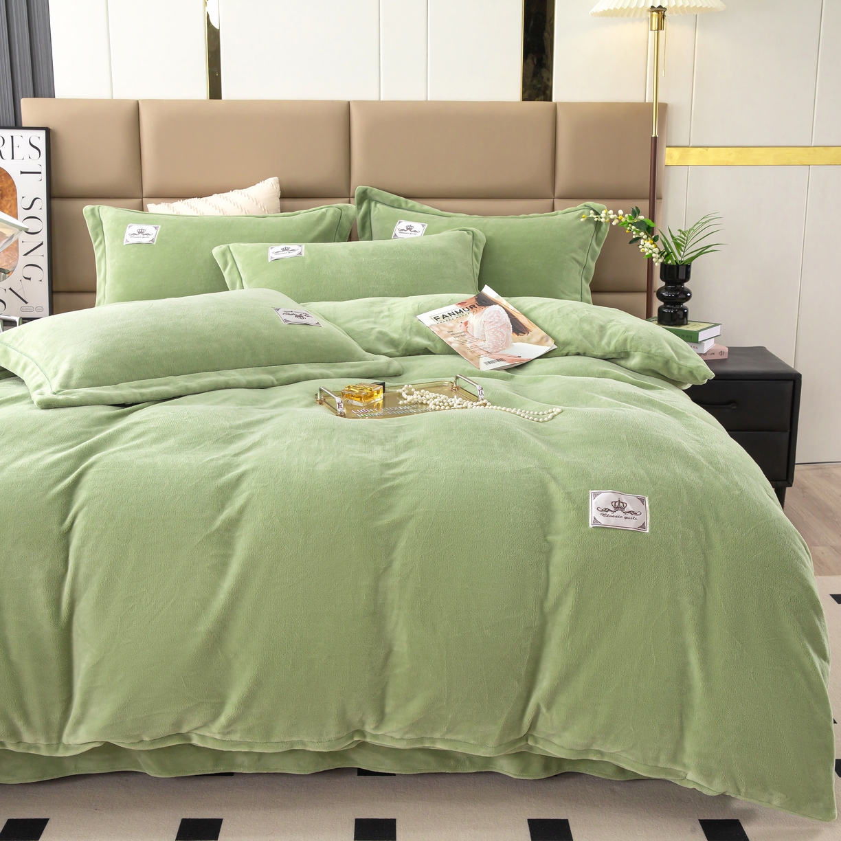 91家纺网 家纺一手货源 找家纺 优姿家纺 2025新款加厚全消光牛奶绒印花四件套 抹茶绿