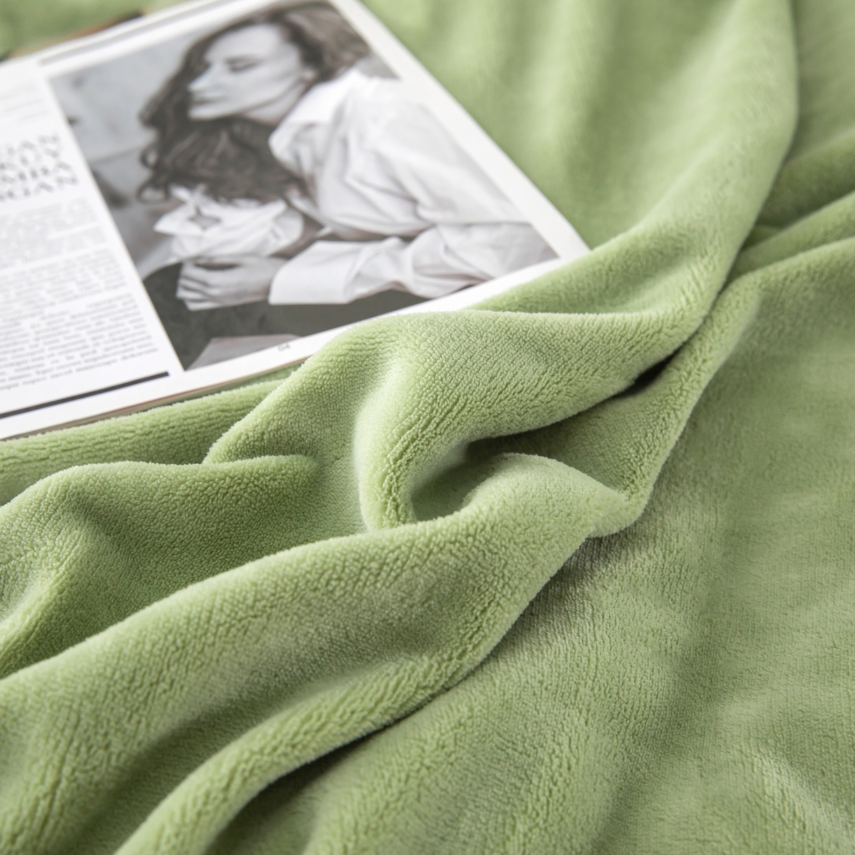 91家纺网 家纺一手货源 找家纺 优姿家纺 2025新款加厚全消光牛奶绒印花四件套 抹茶绿