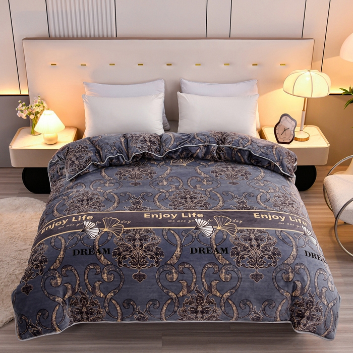 91家纺网 家纺一手货源 找家纺 2025新款加厚直播爆款牛奶绒被套金貂法莱绒单品被套盛世年华