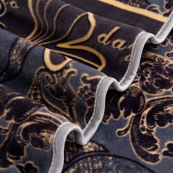 91家纺网 家纺一手货源 找家纺 2025新款加厚直播爆款牛奶绒被套金貂法莱绒单品被套盛世年华