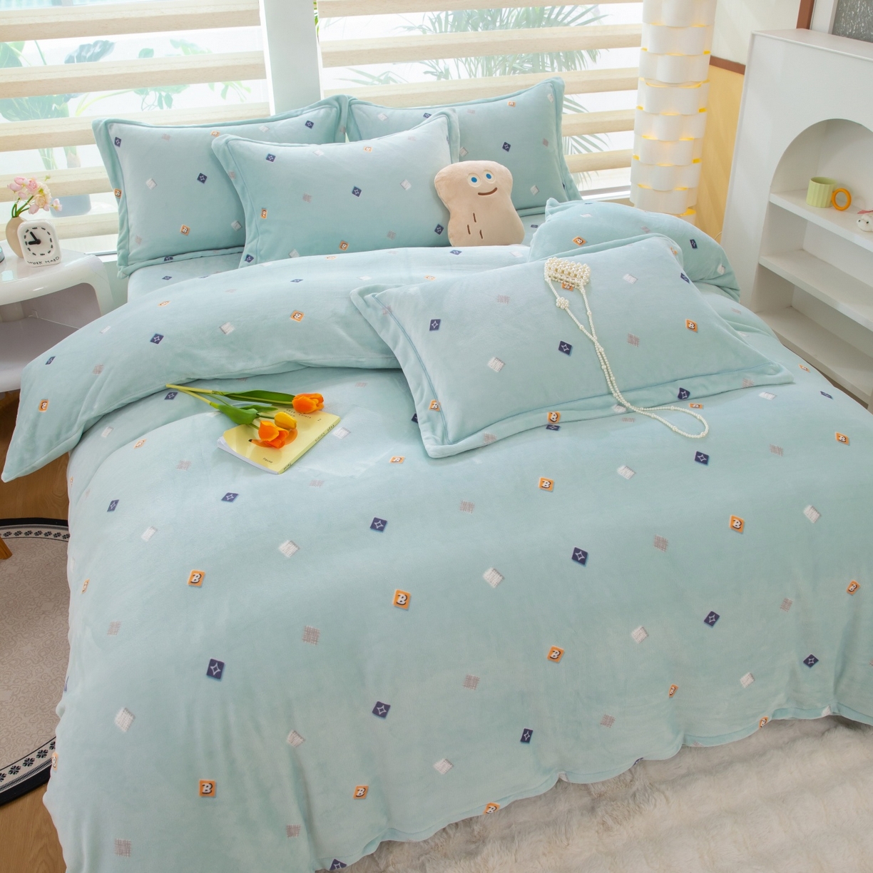 91家纺网 家纺一手货源 找家纺 优姿家纺 2025新款加厚全消光牛奶绒印花四件套 怦然心动-绿