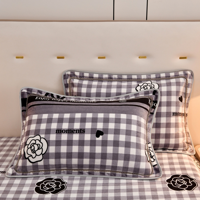 91家纺网 家纺一手货源 找家纺 2025新款加厚直播爆款牛奶绒被套金貂法莱绒单品被套小香格