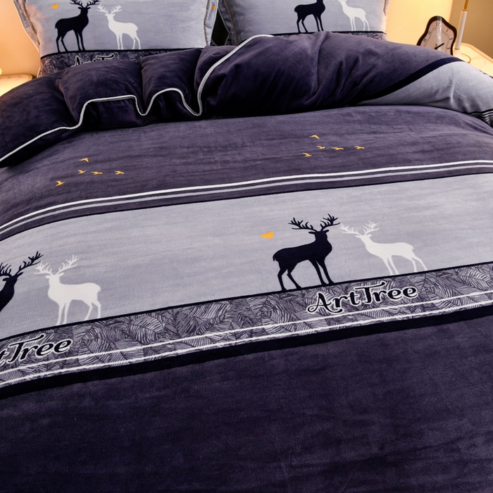 91家纺网 家纺一手货源 找家纺 2025新款加厚直播爆款牛奶绒被套金貂法莱绒单品被套一鹿有你