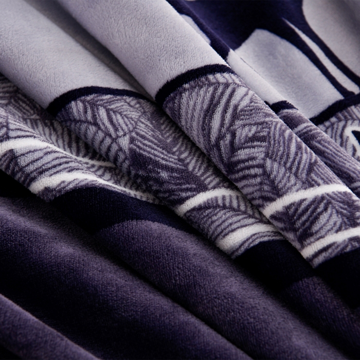 91家纺网 家纺一手货源 找家纺 2025新款加厚直播爆款牛奶绒被套金貂法莱绒单品被套一鹿有你