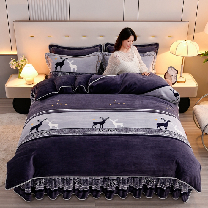 91家纺网 家纺一手货源 找家纺 2025新款加厚直播爆款牛奶绒被套金貂法莱绒单品被套一鹿有你