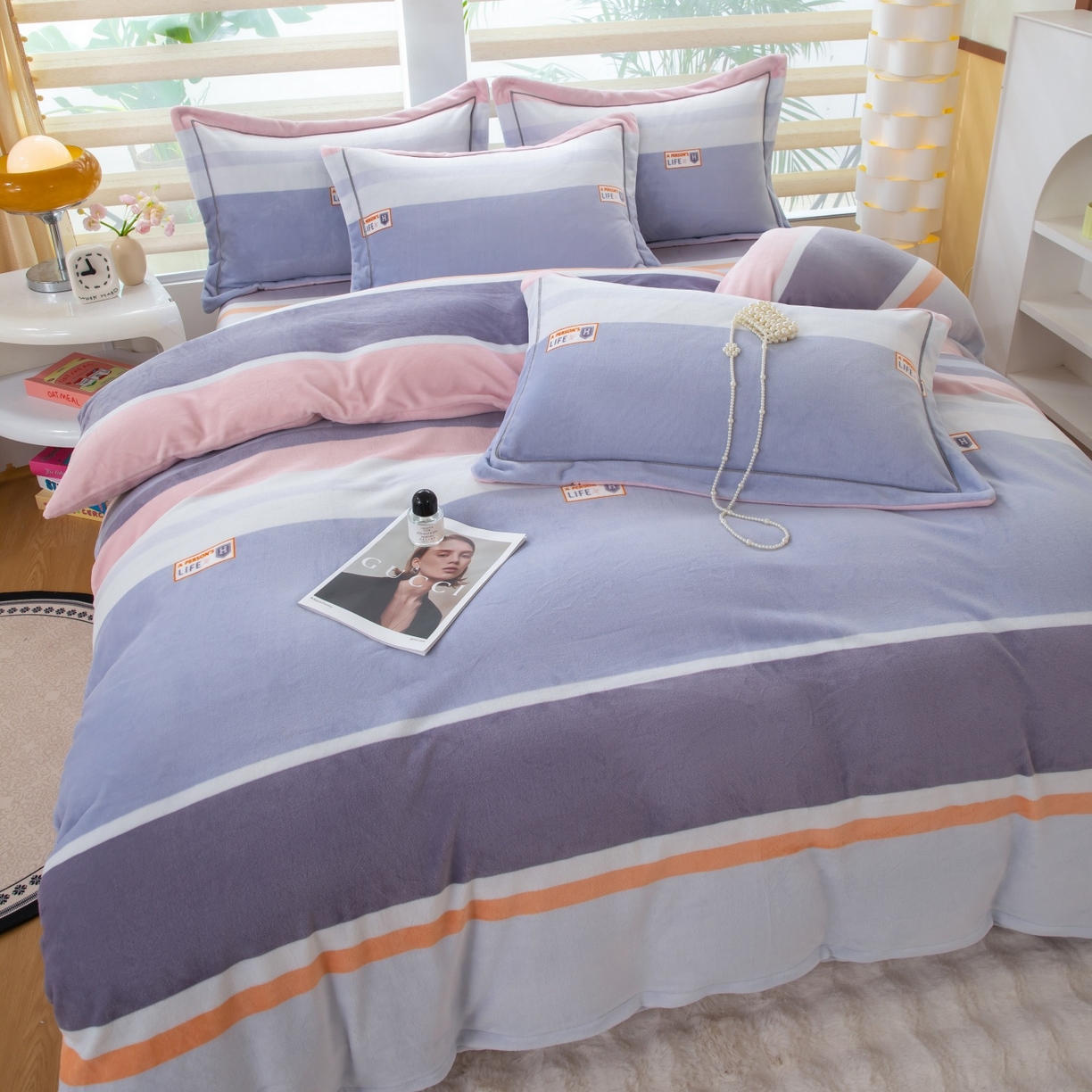 91家纺网 家纺一手货源 找家纺 优姿家纺 2025新款加厚全消光牛奶绒印花四件套 香伊爱情