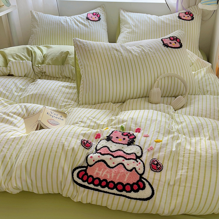 91家纺网 家纺一手货源 找家纺 韩秀家纺 2025新款水洗棉毛巾绣云朵棉四件套 蛋糕派对青条青