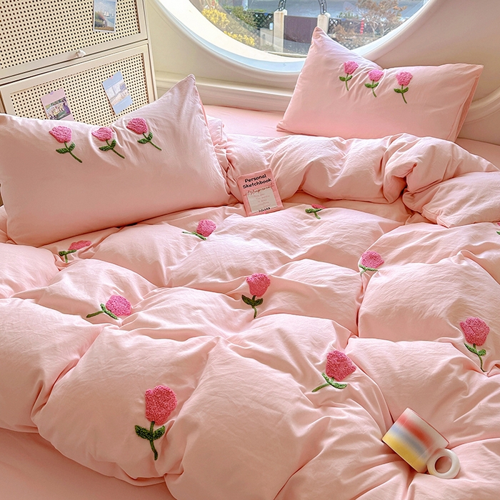 91家纺网 家纺一手货源 找家纺 （总）韩秀家纺120克云朵棉毛巾绣四件套双层纱糯糯棉床笠水洗棉绣花四件套