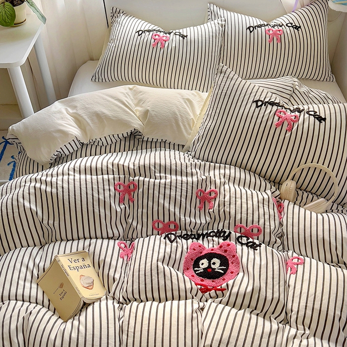 91家纺网 家纺一手货源 找家纺 （总）韩秀家纺120克云朵棉毛巾绣四件套双层纱糯糯棉床笠水洗棉绣花四件套