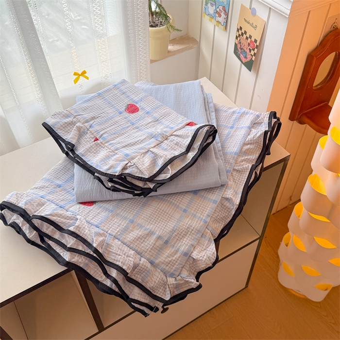 91家纺网 家纺一手货源 找家纺 （总）艾特你 爆款-2025新款云感皱皱双层纱黑色包边四件套花边学生宿舍三件套针织棉