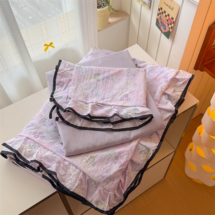 91家纺网 家纺一手货源 找家纺 （总）艾特你 爆款-2025新款云感皱皱双层纱黑色包边四件套花边学生宿舍三件套针织棉