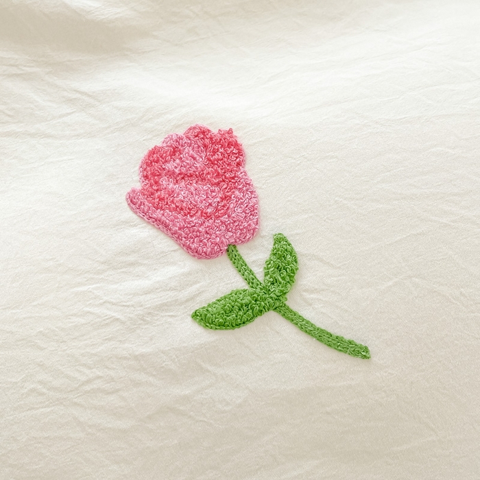 91家纺网 家纺一手货源 找家纺 韩秀家纺 2025新款水洗棉毛巾绣云朵棉四件套 爱情玫瑰米拼绿