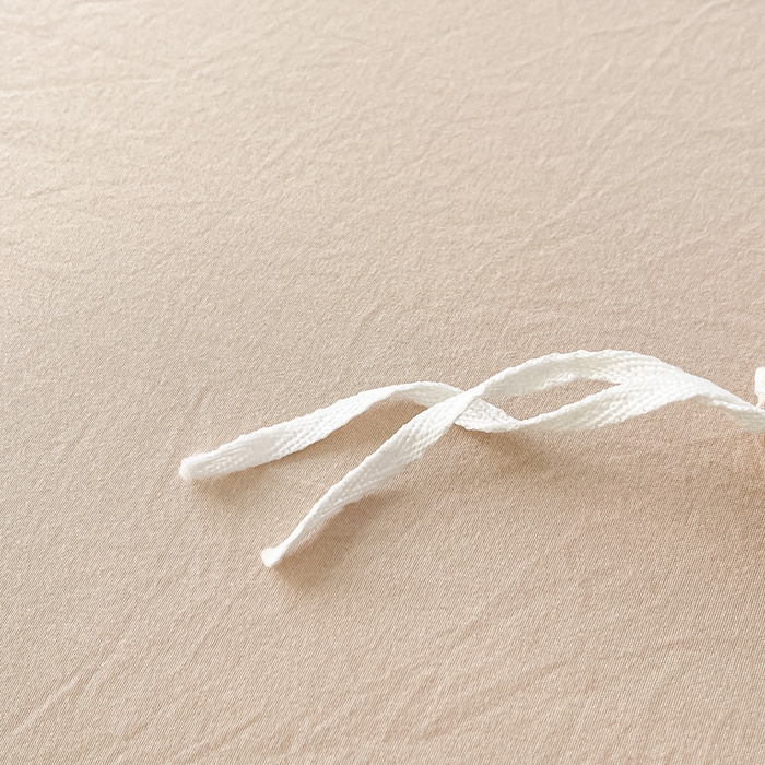 91家纺网 家纺一手货源 找家纺 韩秀家纺 2025新款水洗棉毛巾绣云朵棉四件套 心相印米拼奶茶