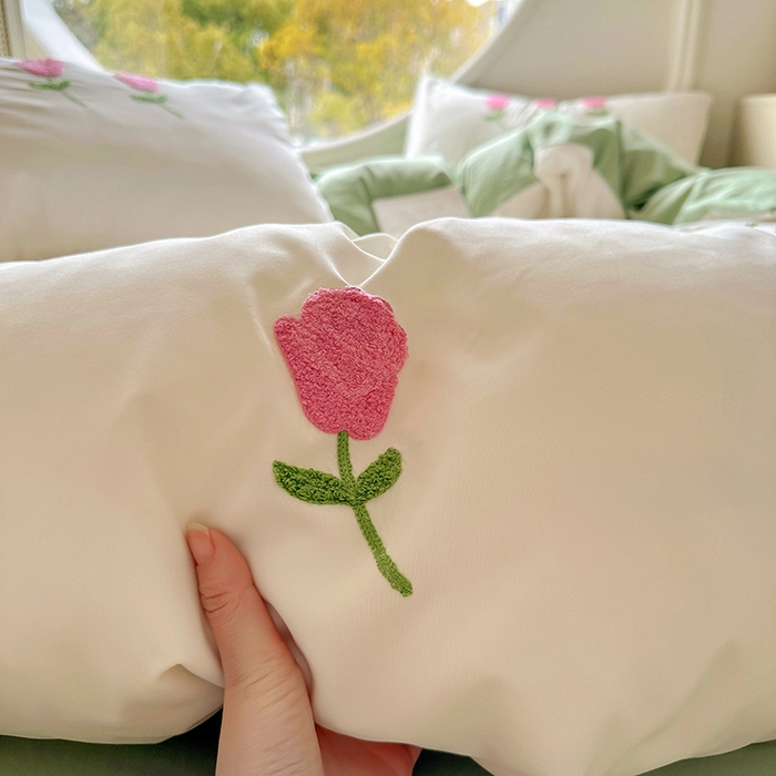 91家纺网 家纺一手货源 找家纺 韩秀家纺 2025新款水洗棉毛巾绣云朵棉四件套 爱情玫瑰米拼绿