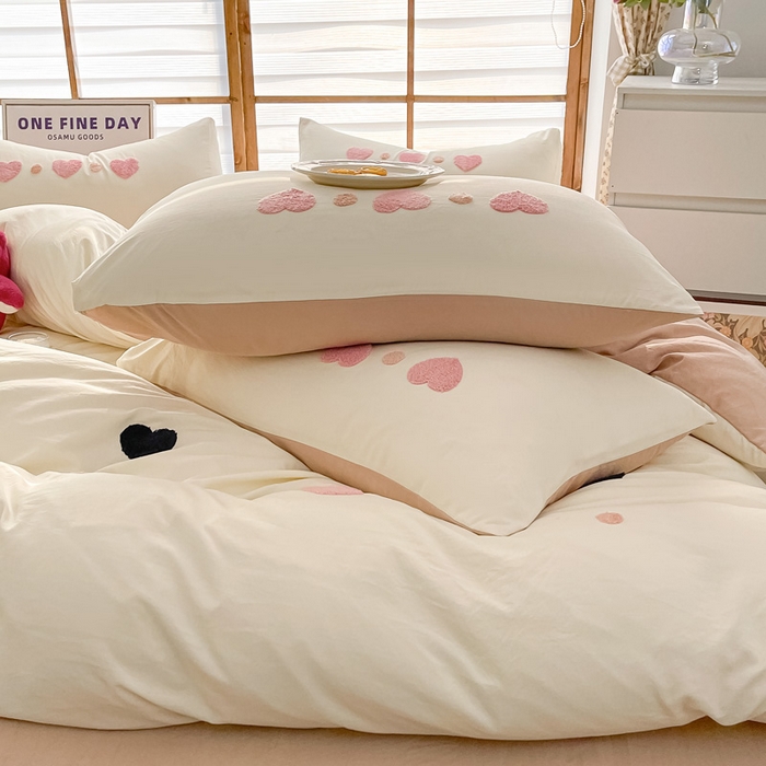 91家纺网 家纺一手货源 找家纺 韩秀家纺 2025新款水洗棉毛巾绣云朵棉四件套 心相印米拼奶茶