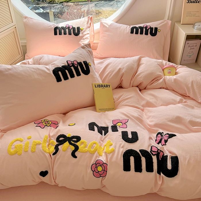 91家纺网 家纺一手货源 找家纺 韩秀家纺 2025新款水洗棉毛巾绣云朵棉四件套 mini蝴蝶结-浅玉