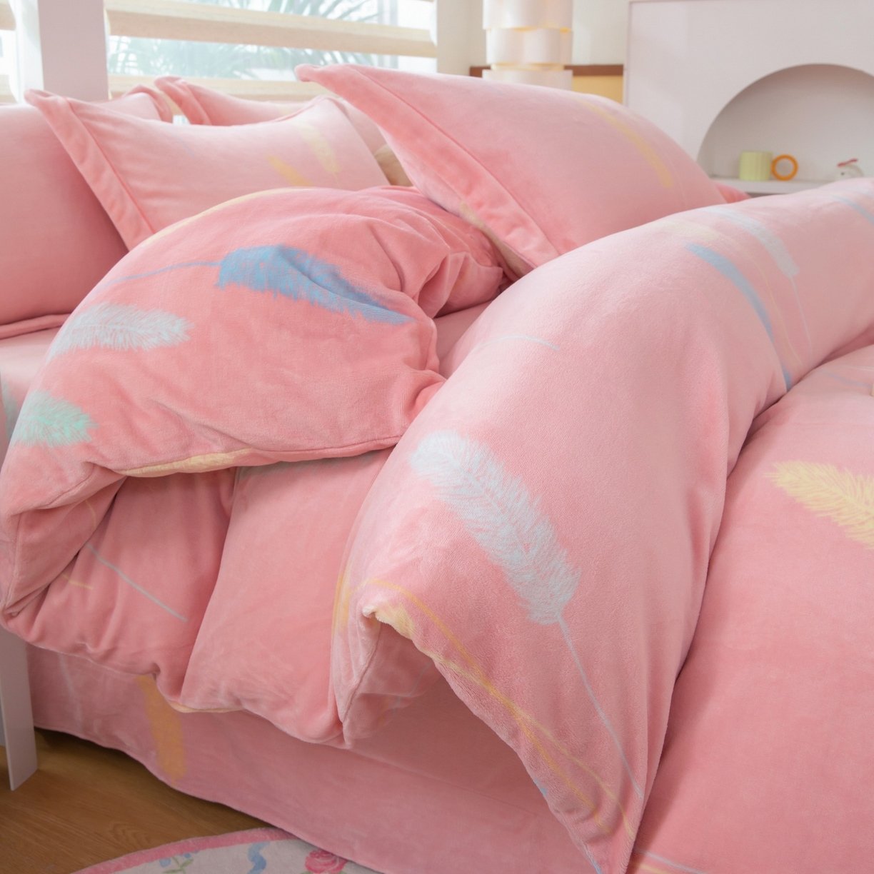 91家纺网 家纺一手货源 找家纺 优姿家纺 2025新款加厚全消光牛奶绒印花四件套 欣欣向荣