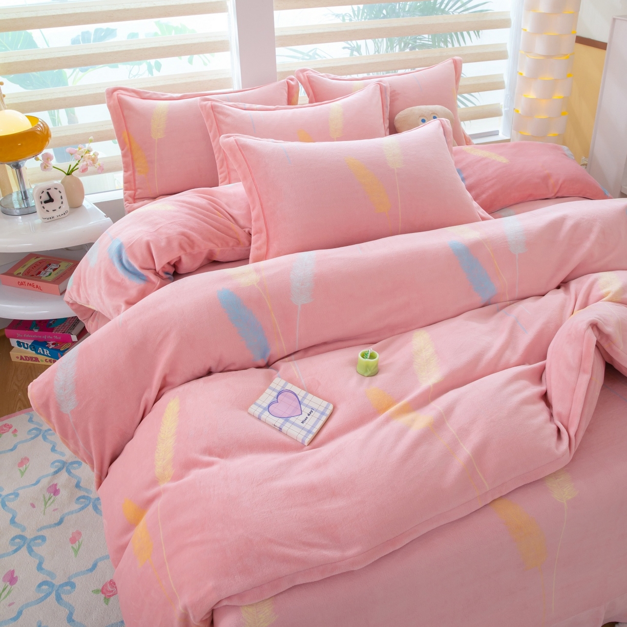 91家纺网 家纺一手货源 找家纺 优姿家纺 2025新款加厚全消光牛奶绒印花四件套 欣欣向荣