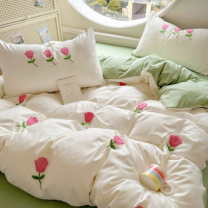 韩秀家纺 2025新款水洗棉毛巾绣云朵棉四件套 爱情玫瑰米拼绿