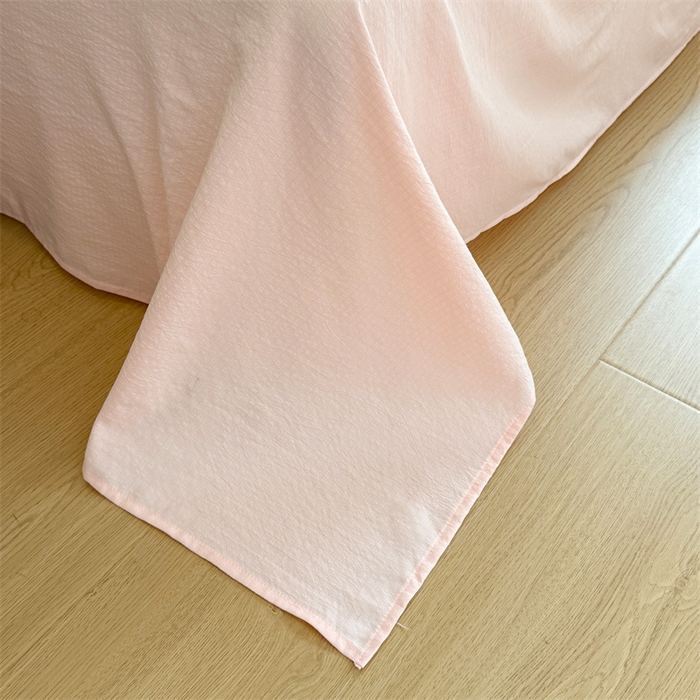 91家纺网 家纺一手货源 找家纺 艾特你 2025新款云感皱皱双层纱黑色包边四件套 黑边-春樱