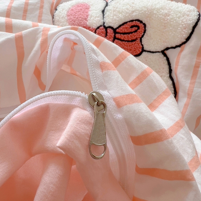 91家纺网 家纺一手货源 找家纺 韩秀家纺 2025新款水洗棉毛巾绣云朵棉四件套 可爱兔云粉色