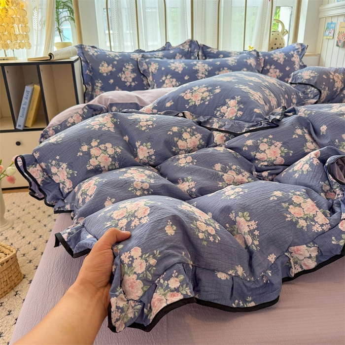 91家纺网 家纺一手货源 找家纺 艾特你 2025新款云感皱皱双层纱黑色包边四件套 黑边-豆蔻