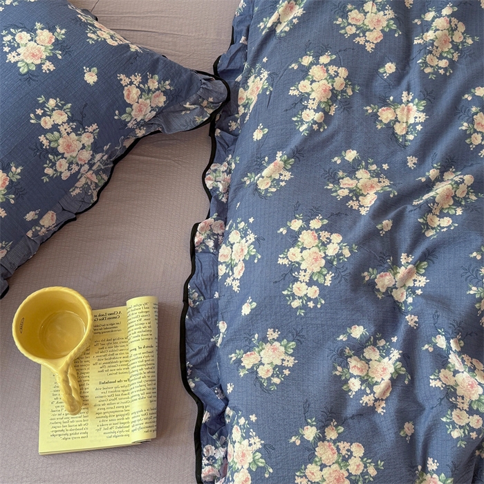 91家纺网 家纺一手货源 找家纺 艾特你 2025新款云感皱皱双层纱黑色包边四件套 黑边-豆蔻