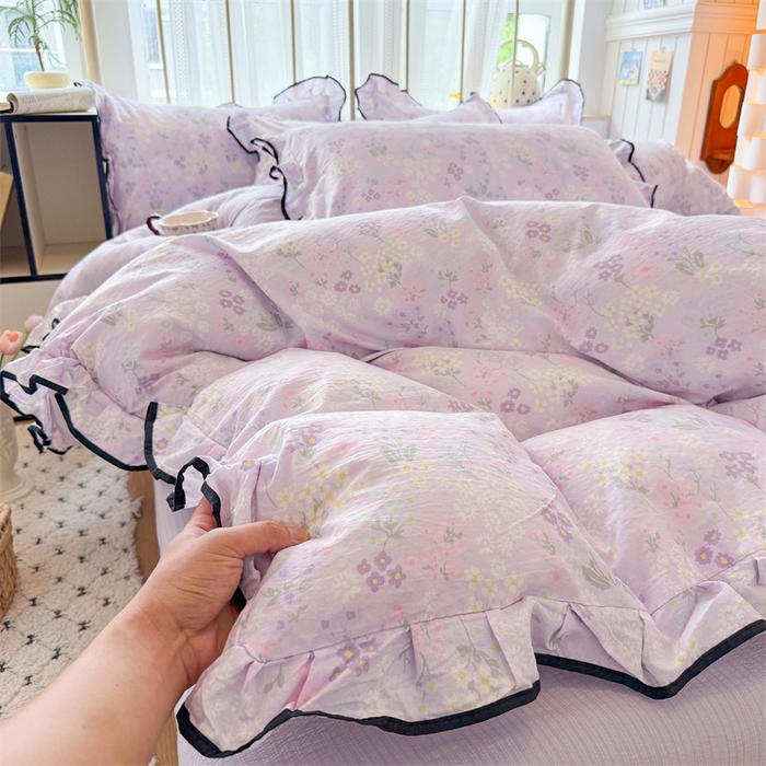 91家纺网 家纺一手货源 找家纺 艾特你 2025新款云感皱皱双层纱黑色包边四件套 黑边-可颂