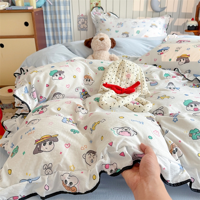 91家纺网 家纺一手货源 找家纺 艾特你 2025新款云感皱皱双层纱黑色包边四件套 黑边-快乐家族