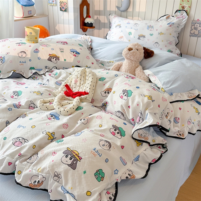 91家纺网 家纺一手货源 找家纺 艾特你 2025新款云感皱皱双层纱黑色包边四件套 黑边-快乐家族