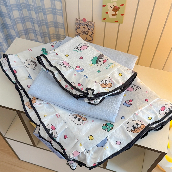 91家纺网 家纺一手货源 找家纺 艾特你 2025新款云感皱皱双层纱黑色包边四件套 黑边-快乐家族