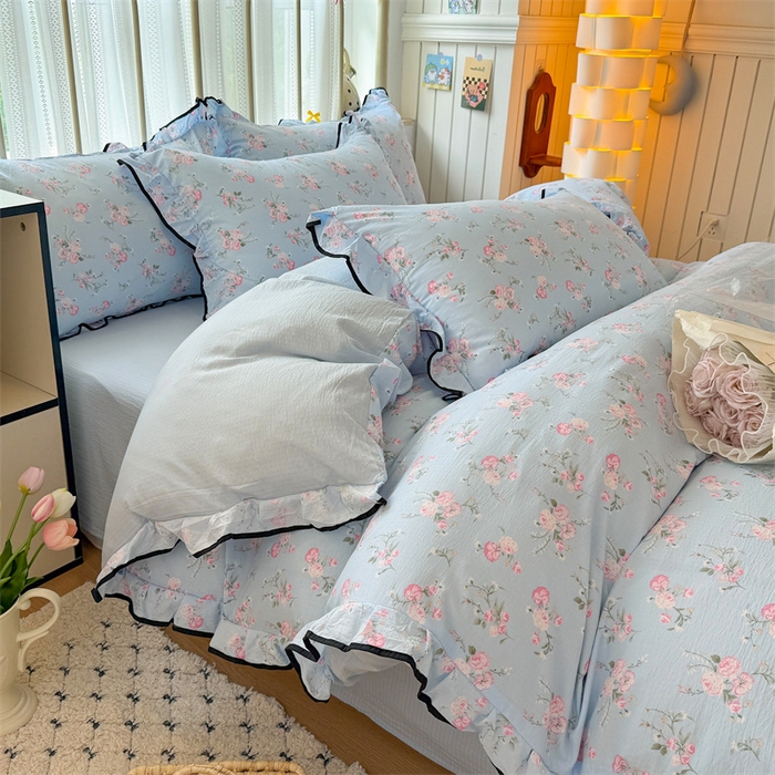 91家纺网 家纺一手货源 找家纺 艾特你 2025新款云感皱皱双层纱黑色包边四件套 黑边-蓝溪