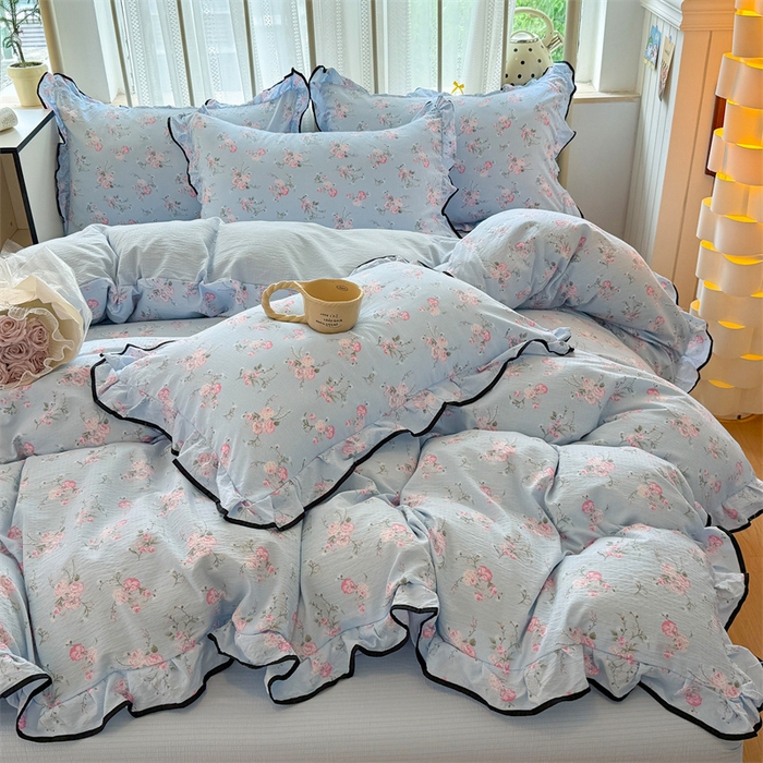 91家纺网 家纺一手货源 找家纺 艾特你 2025新款云感皱皱双层纱黑色包边四件套 黑边-蓝溪