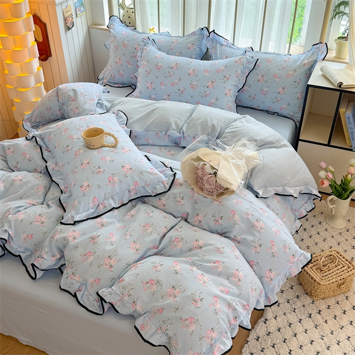 91家纺网 家纺一手货源 找家纺 艾特你 2025新款云感皱皱双层纱黑色包边四件套 黑边-蓝溪