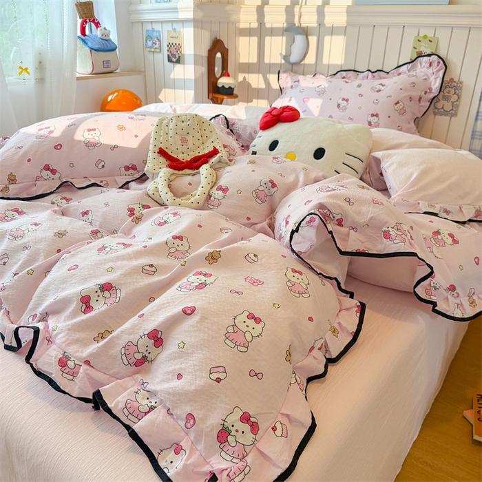 91家纺网 家纺一手货源 找家纺 艾特你 2025新款云感皱皱双层纱黑色包边四件套 黑边-喵喵酱