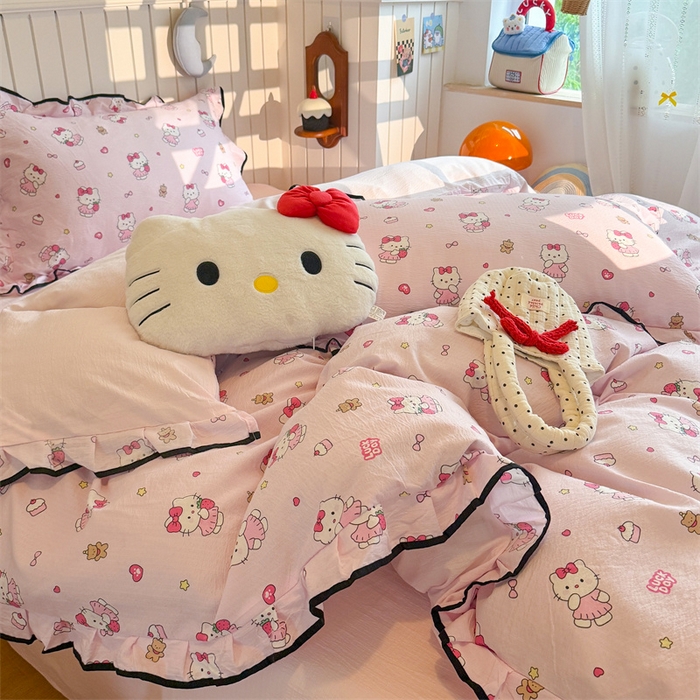 91家纺网 家纺一手货源 找家纺 艾特你 2025新款云感皱皱双层纱黑色包边四件套 黑边-喵喵酱