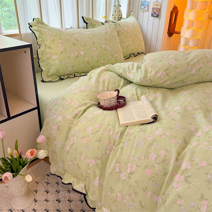 91家纺网 家纺一手货源 找家纺 艾特你 2025新款云感皱皱双层纱黑色包边四件套 黑边-木槿绿