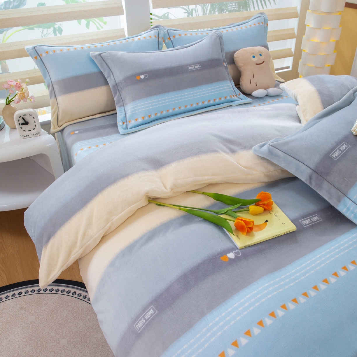 91家纺网 家纺一手货源 找家纺 优姿家纺 2025新款加厚全消光牛奶绒印花四件套 一见倾心