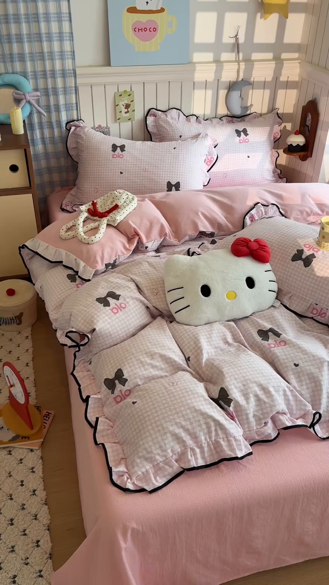 91家纺网 家纺一手货源 找家纺 艾特你 2025新款云感皱皱双层纱黑色包边四件套 黑边-少女日记