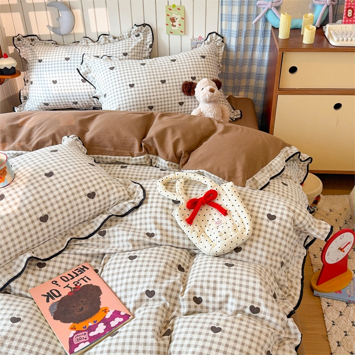 91家纺网 家纺一手货源 找家纺 艾特你 2025新款云感皱皱双层纱黑色包边四件套 黑边-心格