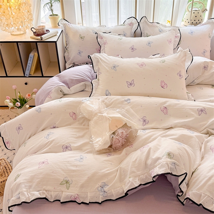 91家纺网 家纺一手货源 找家纺 艾特你 2025新款云感皱皱双层纱黑色包边四件套 黑边-炫彩蝴蝶