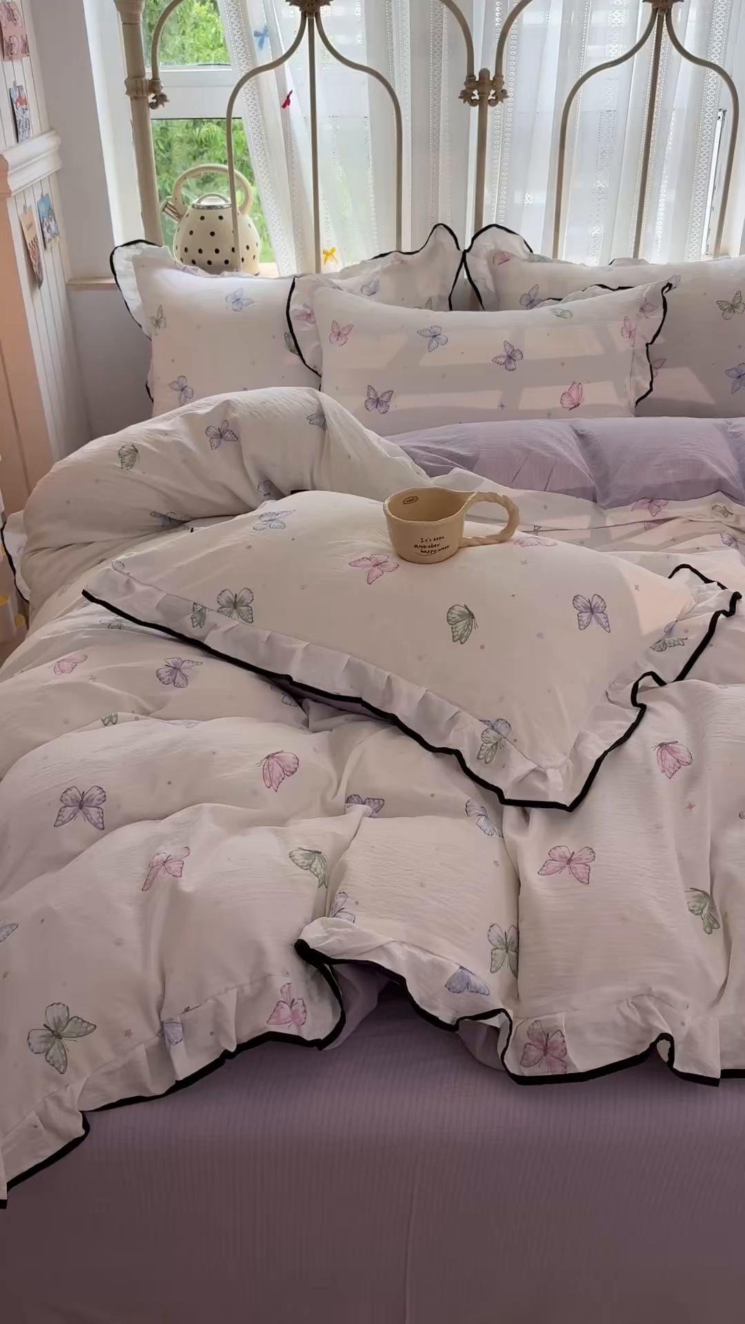 91家纺网 家纺一手货源 找家纺 艾特你 2025新款云感皱皱双层纱黑色包边四件套 黑边-炫彩蝴蝶