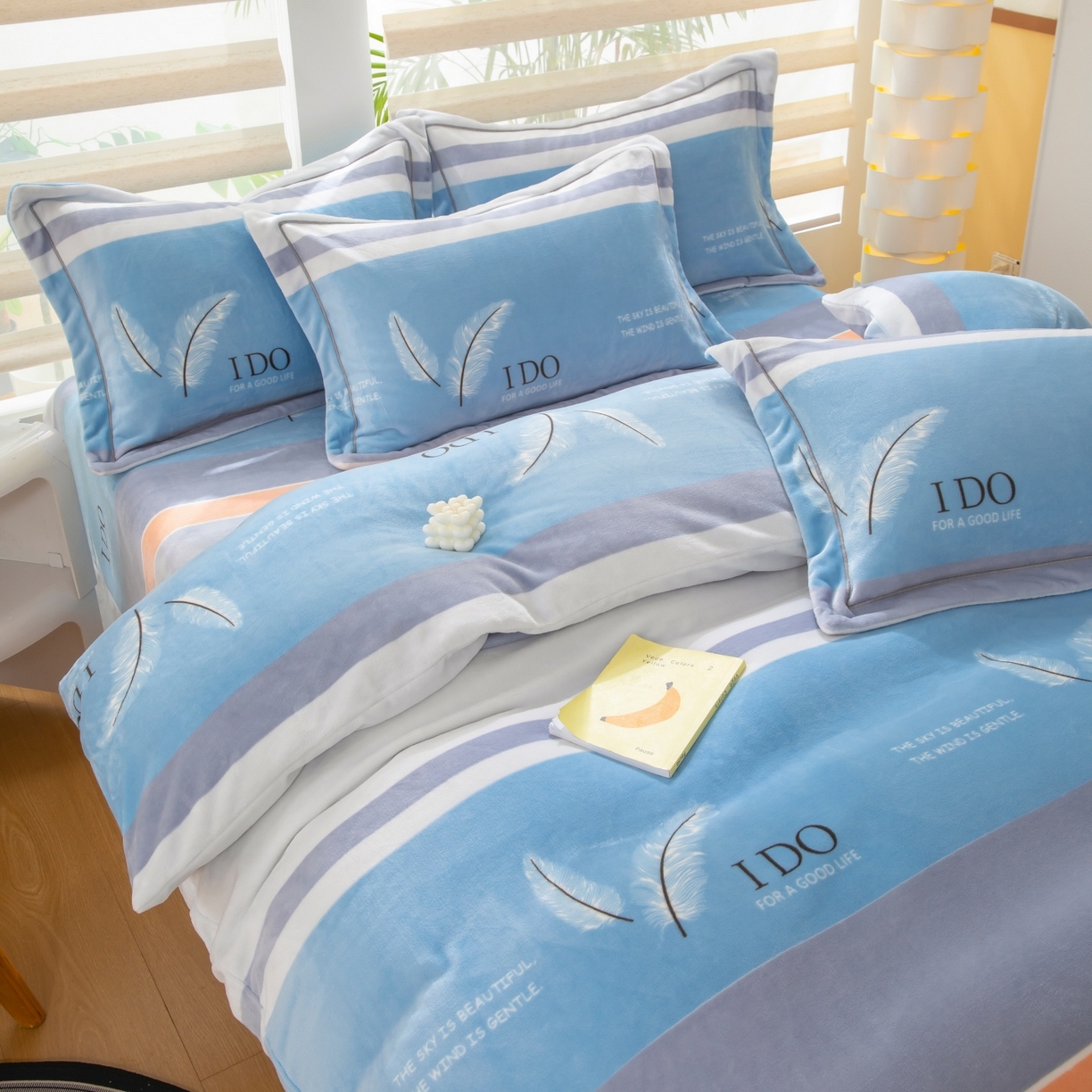 91家纺网 家纺一手货源 找家纺 优姿家纺 2025新款加厚全消光牛奶绒印花四件套 羽柔时尚