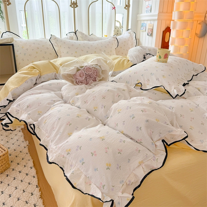 91家纺网 家纺一手货源 找家纺 艾特你 2025新款云感皱皱双层纱黑色包边四件套 黑边-樱桃小花