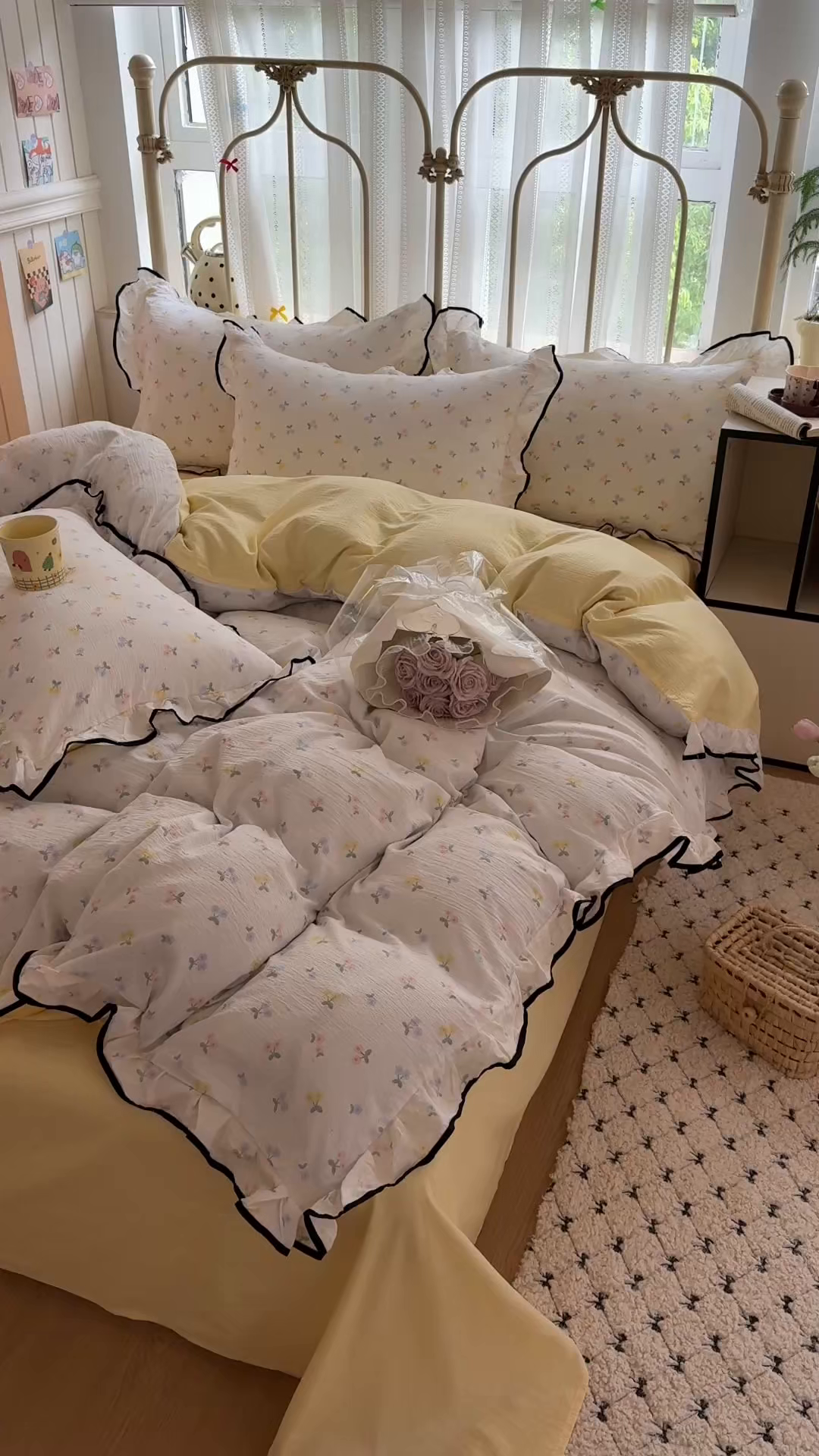 91家纺网 家纺一手货源 找家纺 艾特你 2025新款云感皱皱双层纱黑色包边四件套 黑边-樱桃小花